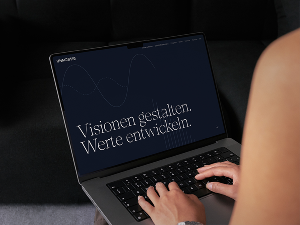 UNMÜSSIG